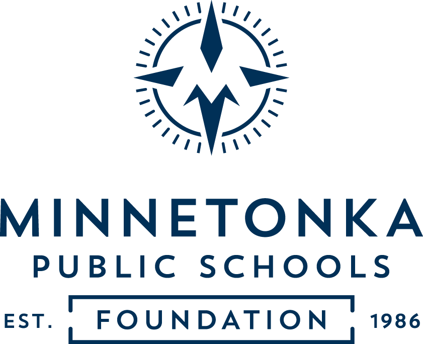 شعار مؤسسة مينيتونكا للمدارس العامة